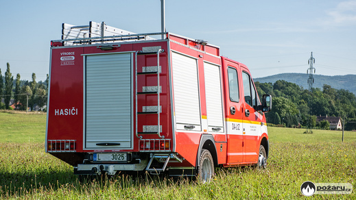 bskaqb40vu.1400.jpg